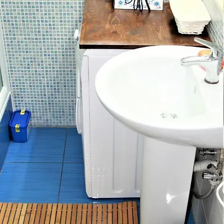 Privoffice4u Viking - Old Town, Main Square, Train Station Apartment
